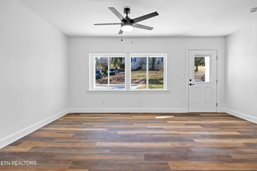 1407 Wales Ave, Maryville, TN 37804 - #3