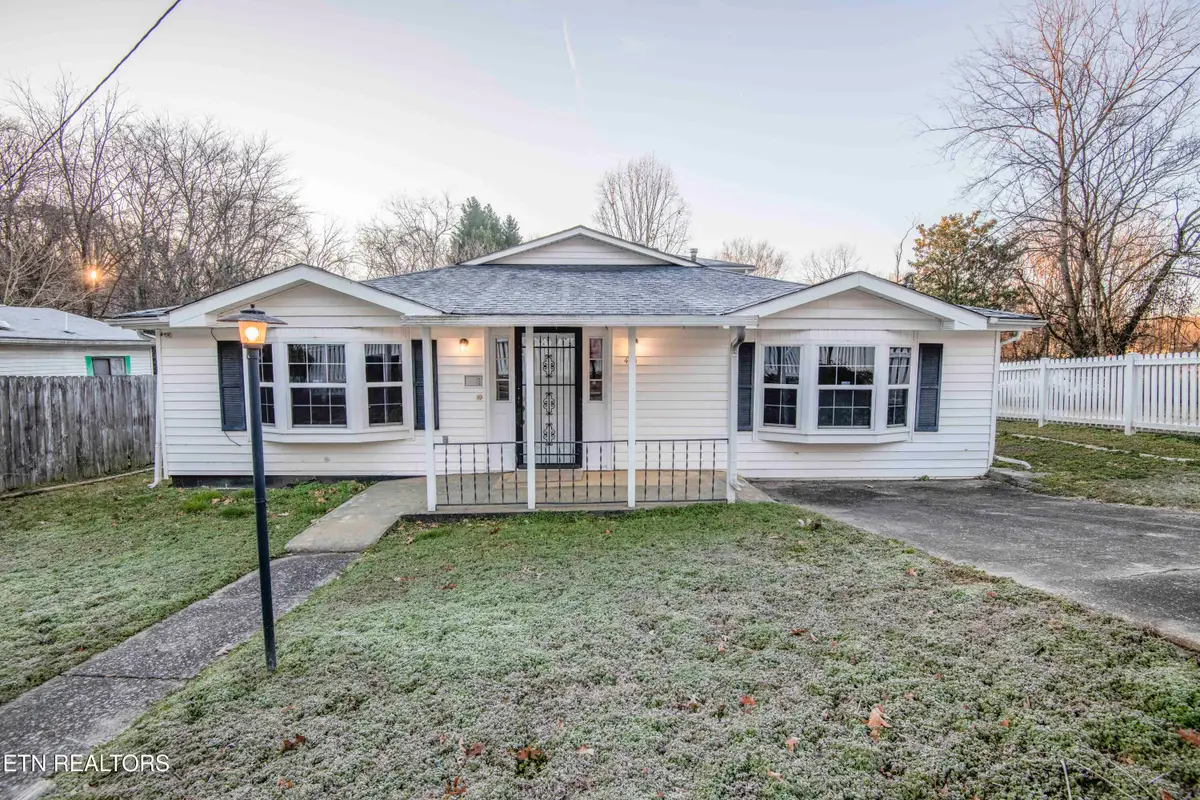 400 Furnace Ave, Rockwood, TN 37854 - #1