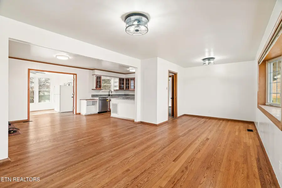 8816 Middlebrook Pike, Knoxville, TN 37923 - #3