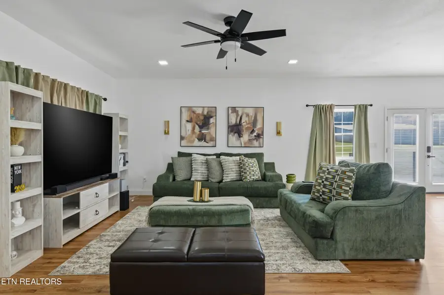 901 Apple St, Athens, TN 37303 - #3