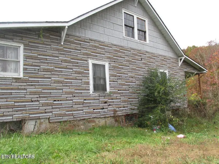 5194 Jones Cove Rd, Cosby, TN 37722 - #2