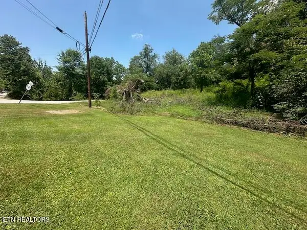 6137 Hwy 840, Wallins, KY 40873