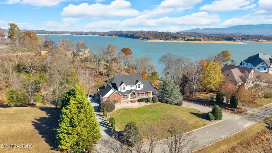 433 Riverbend Drive, Dandridge, TN 37725 - #3