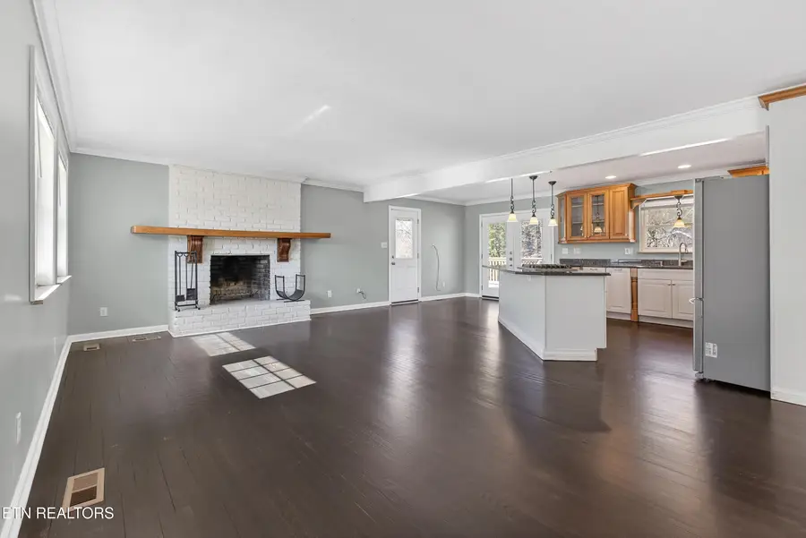 98 Oklahoma Ave, Oak Ridge, TN 37830 - #3