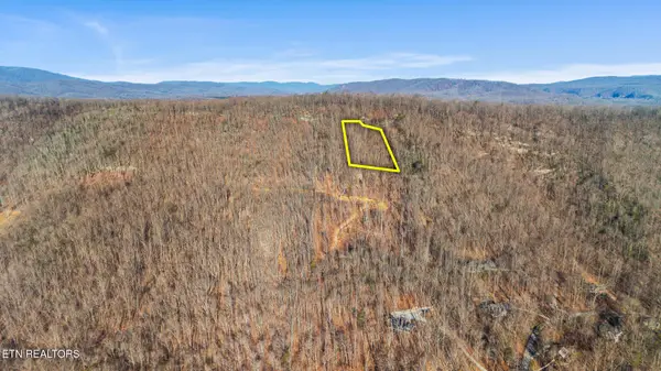 177 Eagle View Lane, Jacksboro, TN 37757