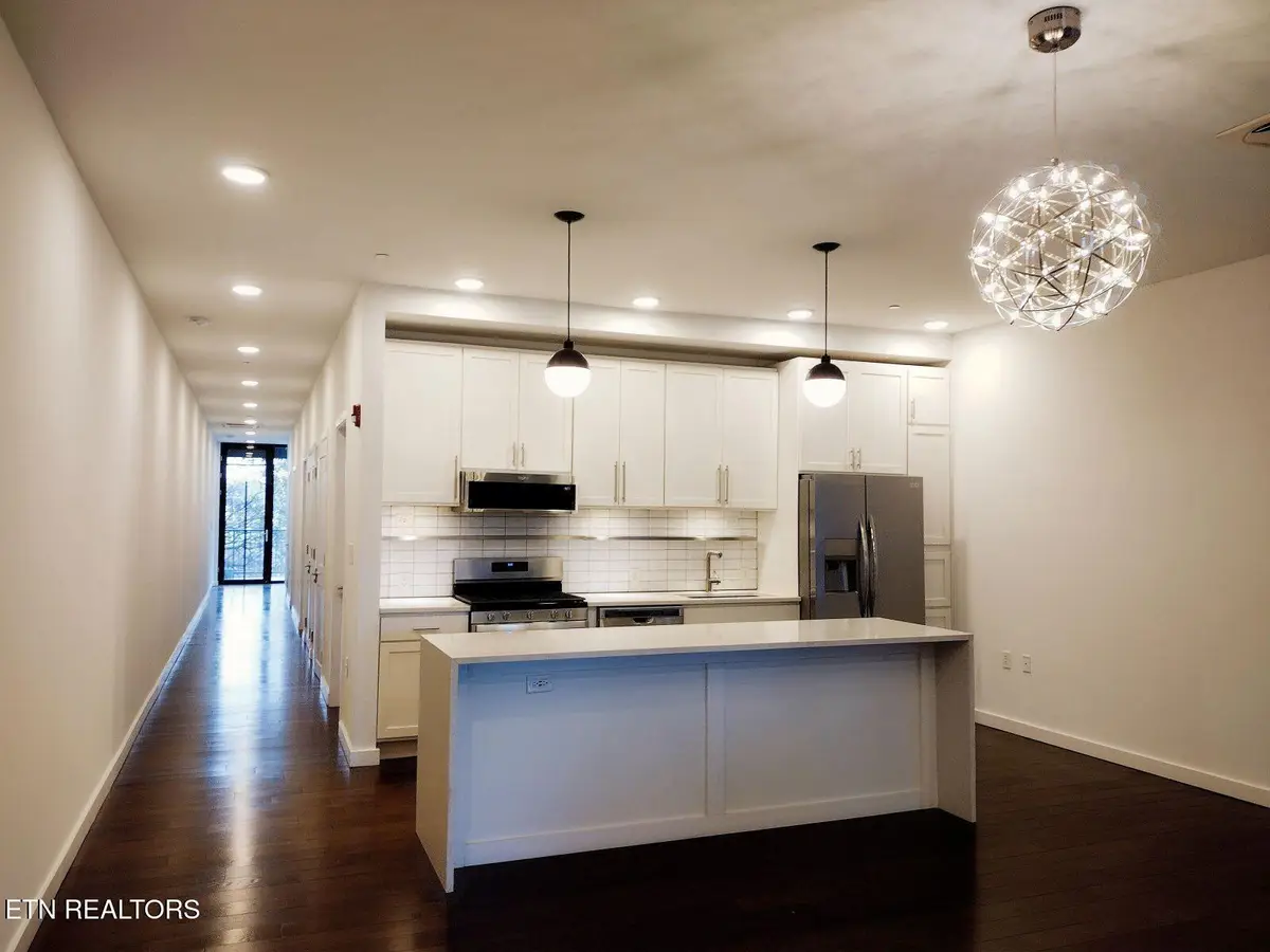 608 W Hill Ave #202, Knoxville, TN 37902 - #1