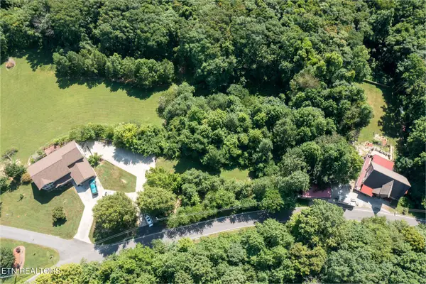 55 & 56 Lillydale Rd, Byrdstown, TN 38549