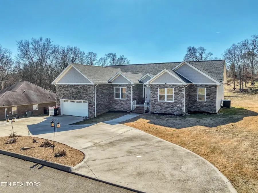 1322 Houston Springs Rd, Greenback, TN 37742 - #3