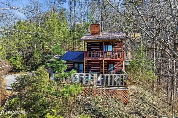 1815 Taylor Way, Sevierville, TN 37876