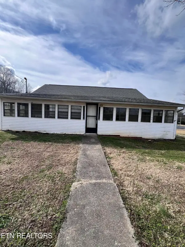 4407 Montvale Rd, Maryville, TN 37803