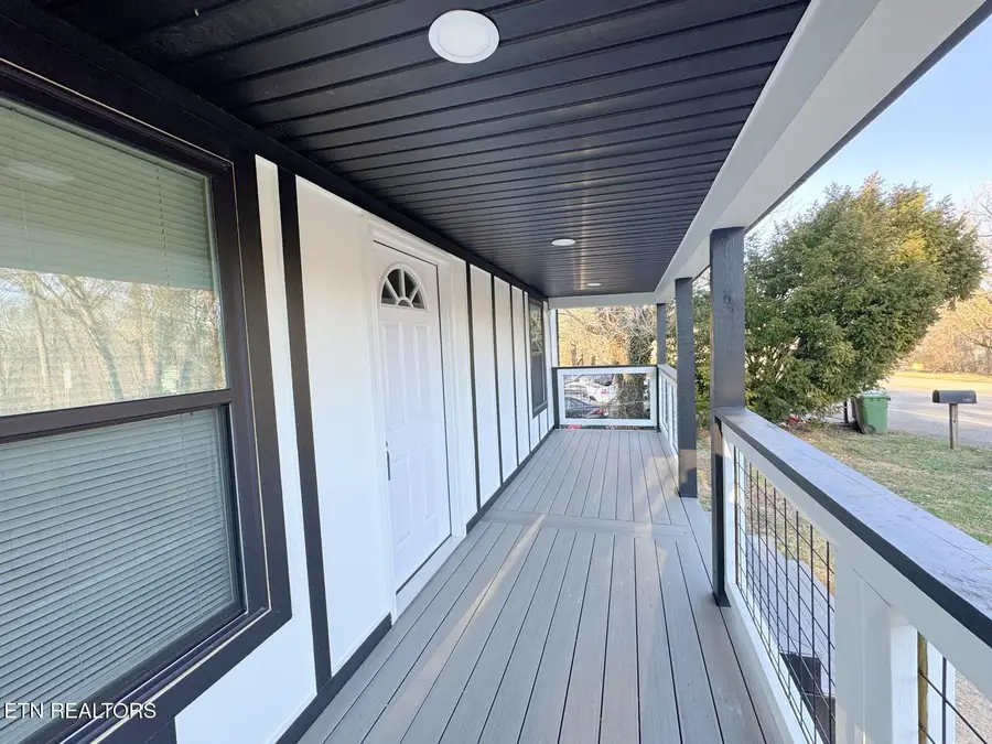 1107 W Broadway St, Lenoir City, TN 37771 - #3