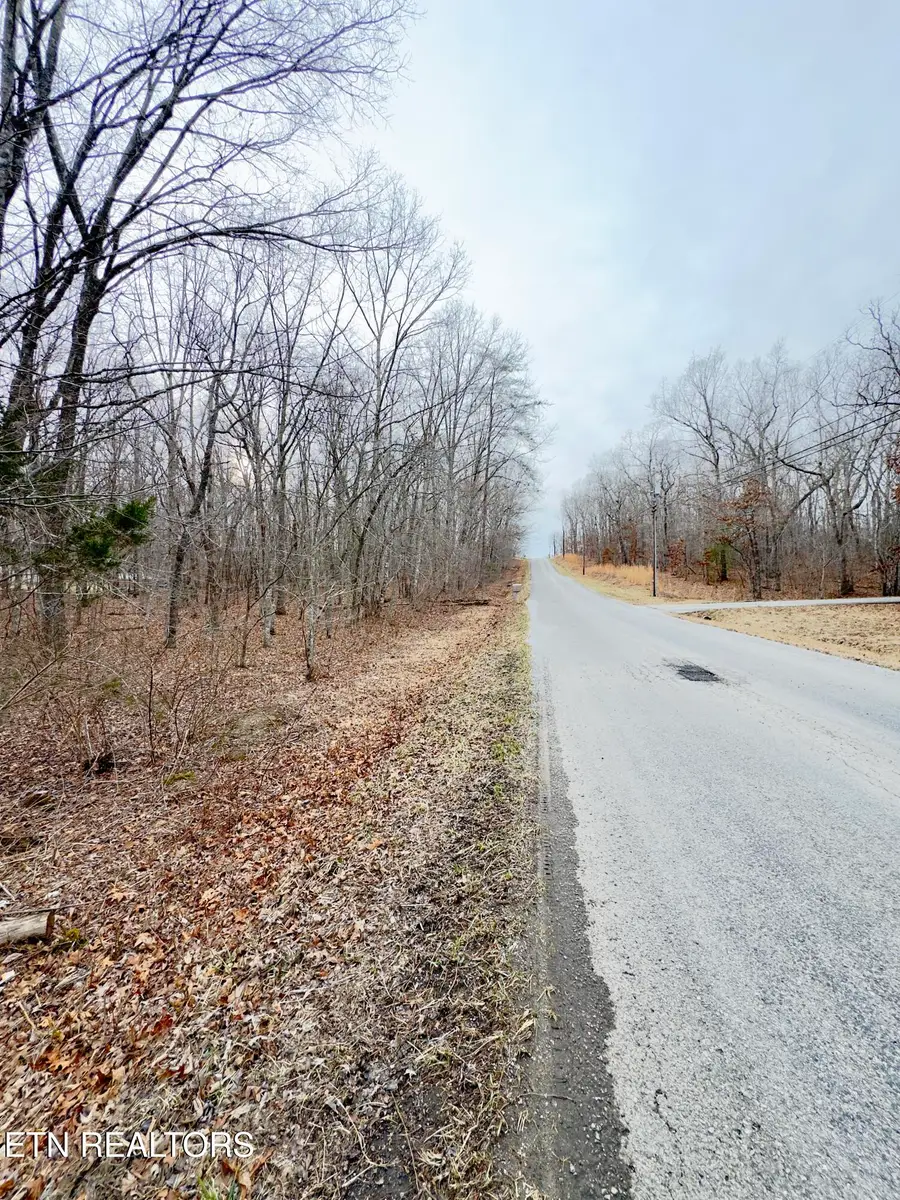 6260 Osage Rd, Crossville, TN 38572 - #2