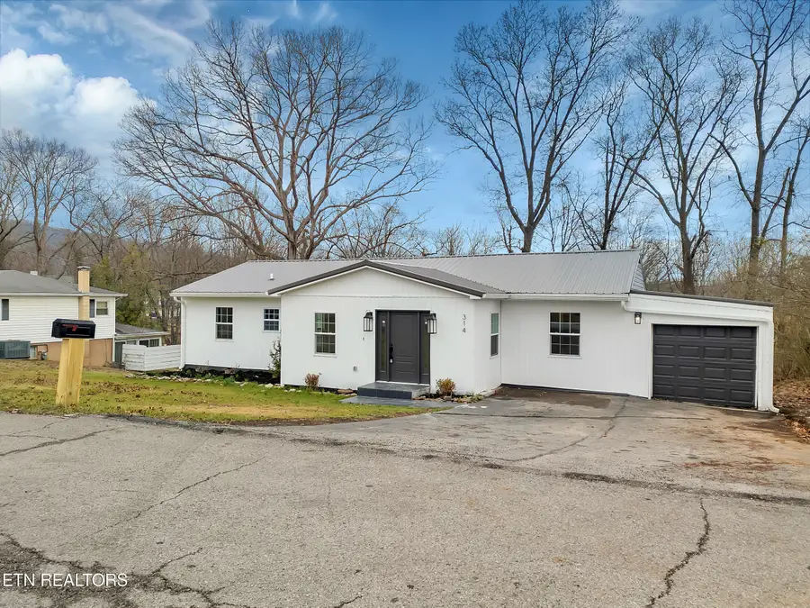 314 Lakemont Drive, Rockwood, TN 37854 - #2