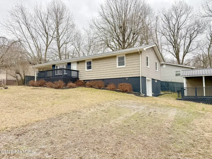 24 Diane St, Crossville, TN 38555 - #3