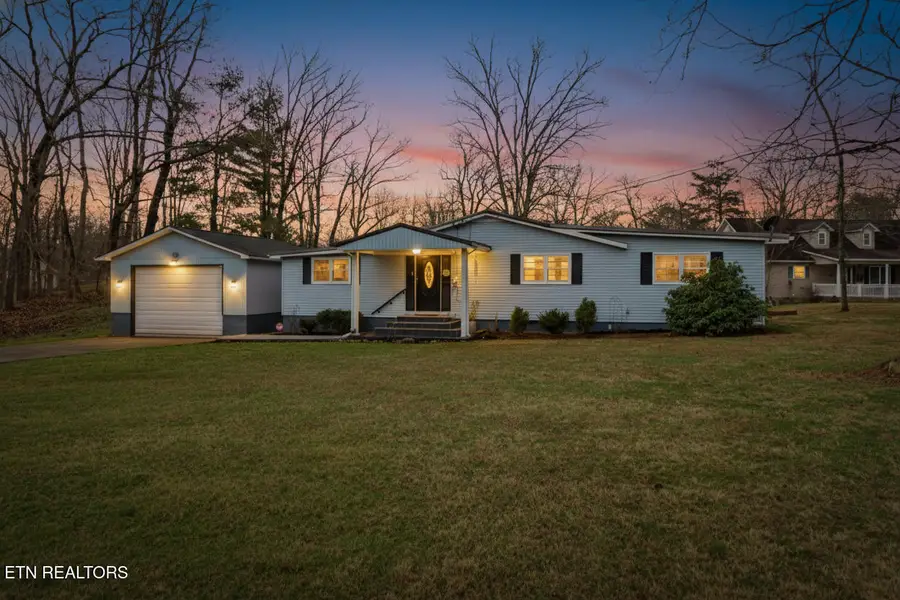 8217 Cherokee Tr, Crossville, TN 38572 - #2