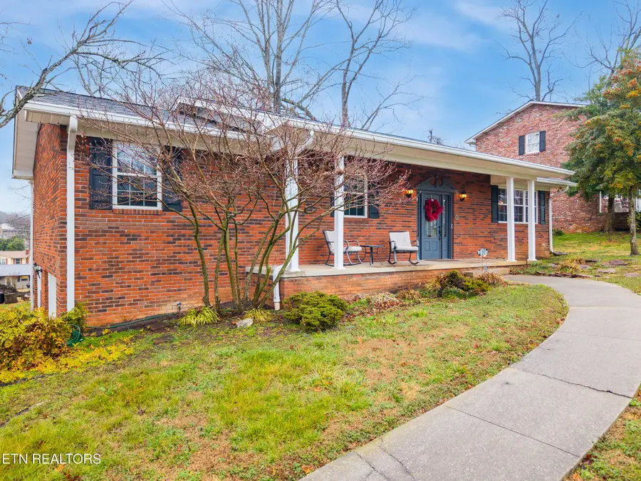 2913 Staffordshire Blvd, Powell, TN 37849 - #2