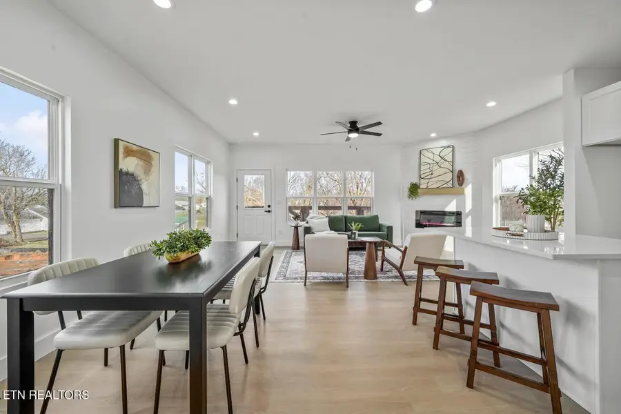 925 E Drive E, Knoxville, TN 37920 - #3