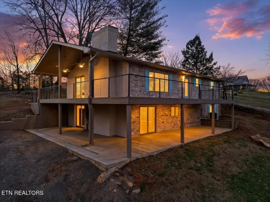 743 Garrett Rd, Dandridge, TN 37725 - #2