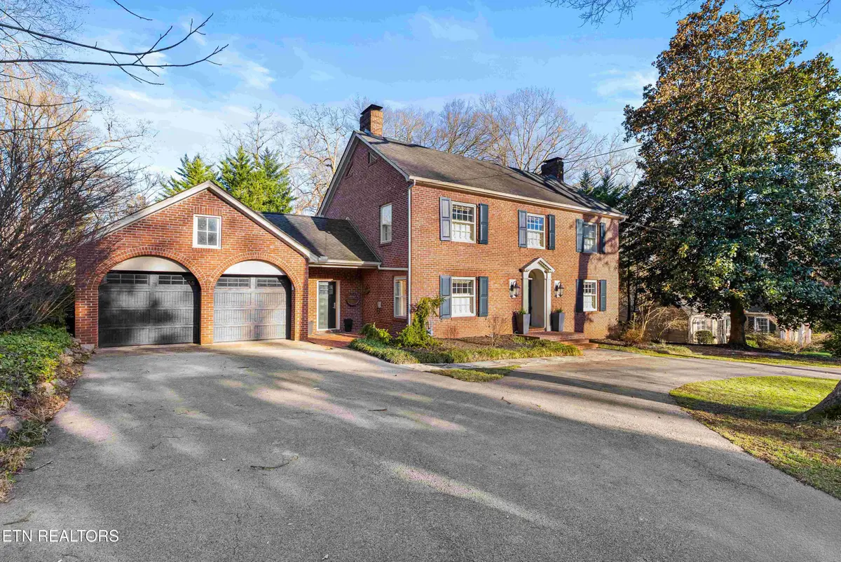 448 W Hillvale Turn, Knoxville, TN 37919 - #1