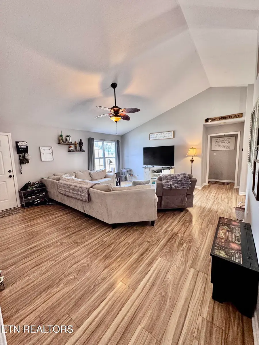 6833 Ward Rd, Knoxville, TN 37918 - #3