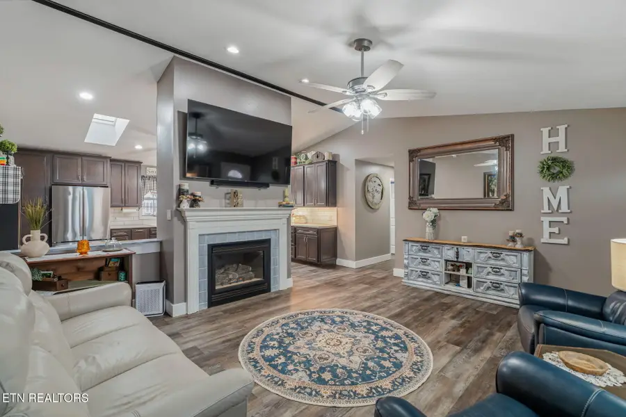 5926 Old Niles Ferry Pike, Greenback, TN 37742 - #2