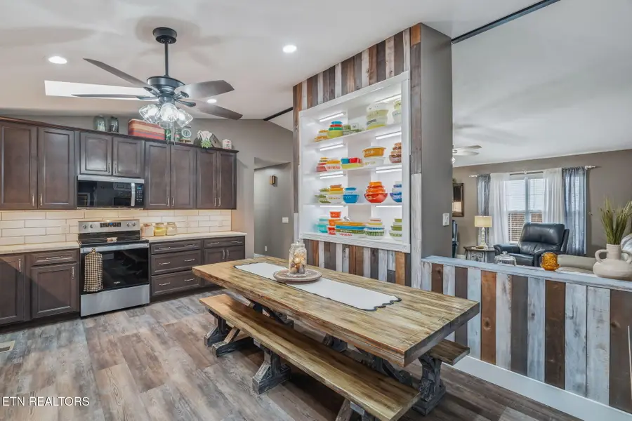 5926 Old Niles Ferry Pike, Greenback, TN 37742 - #3