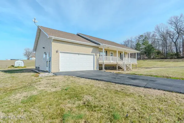 2008 Bessie Slaton Rd, Dandridge, TN 37725