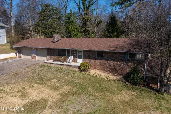2405 Monterey Rd, Knoxville, TN 37912