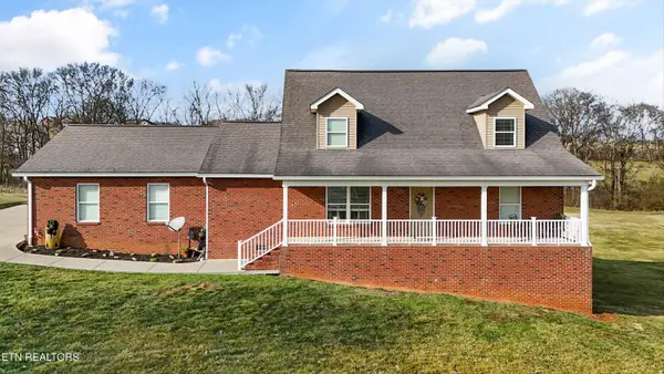535 Doc Norton Rd, Walland, TN 37886