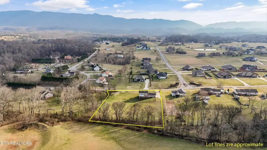535 Doc Norton Rd, Walland, TN 37886 - #2
