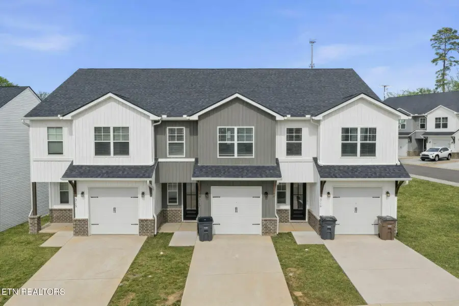 4109 Pleasant Ridge Rd, Knoxville, TN 37912 - #3