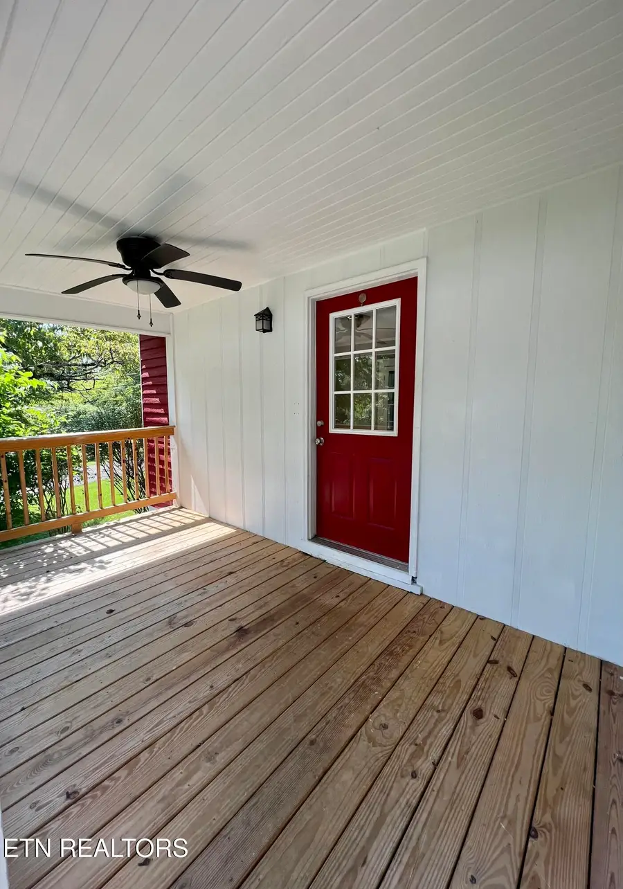303 Blount St, Athens, TN 37303 - #2