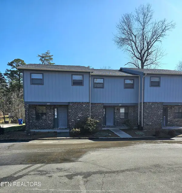 102 Hampshire Circle, Oak Ridge, TN 37830