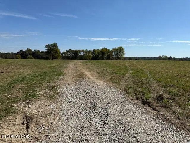 405 Smith Rd, Crossville, TN 38571 - #1