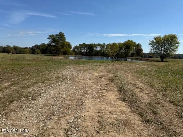 405 Smith Rd, Crossville, TN 38571 - #3