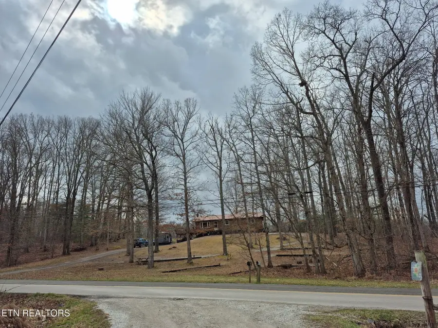 911 Big Ridge Rd, Oneida, TN 37841 - #2