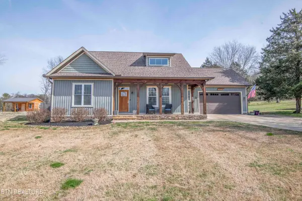323 Lakeview Cove Drive, Loudon, TN 37774