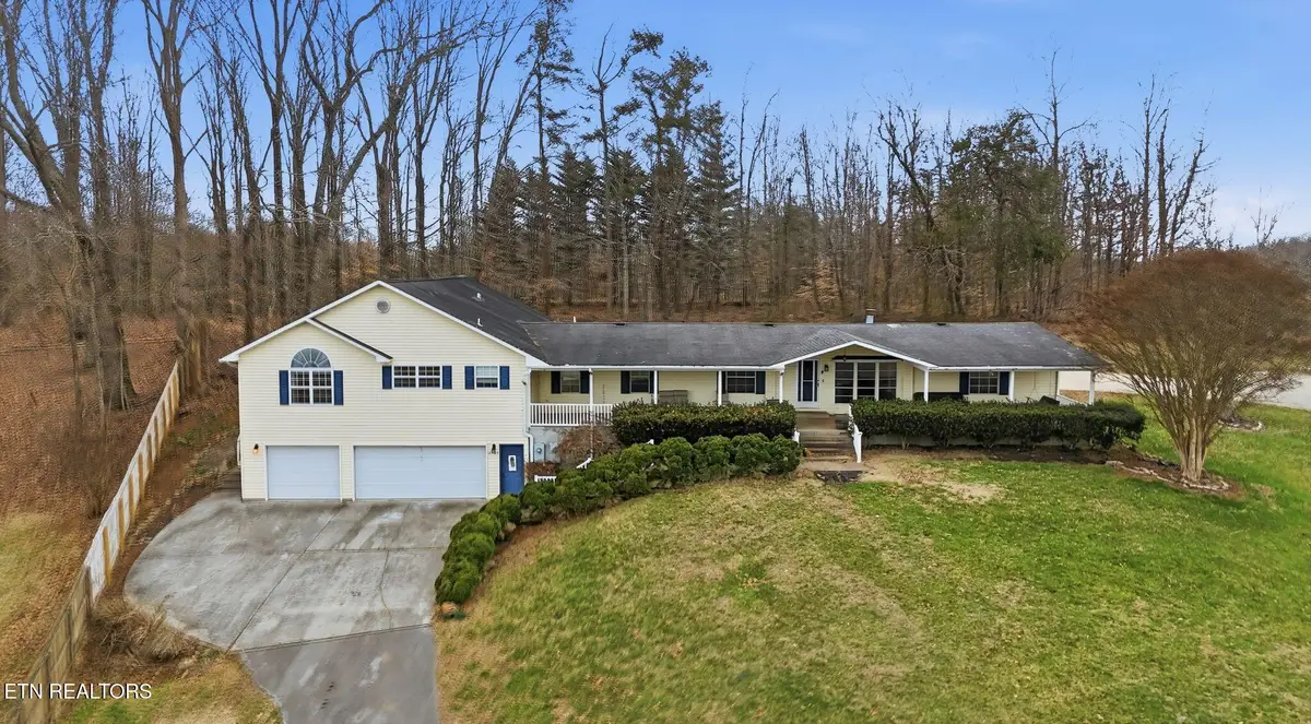 8235 Greenwell Rd, Knoxville, TN 37938 - #1