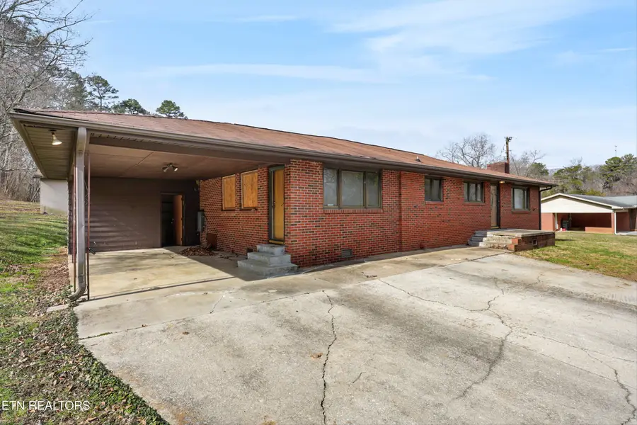 6329 Lacy Rd, Knoxville, TN 37912 - #2