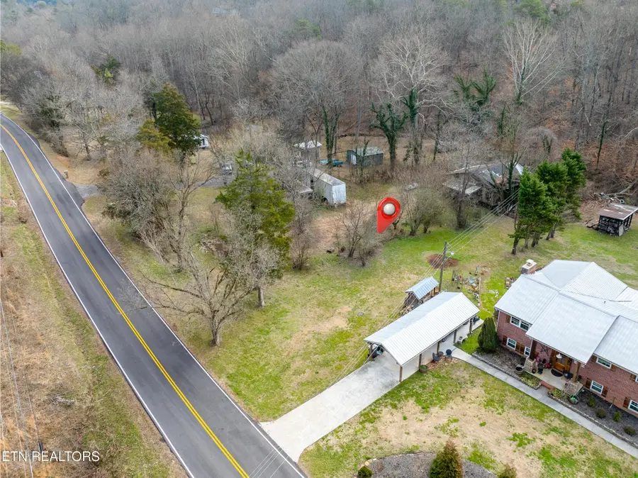 1747 E Old Topside Rd, Louisville, TN 37777 - #3