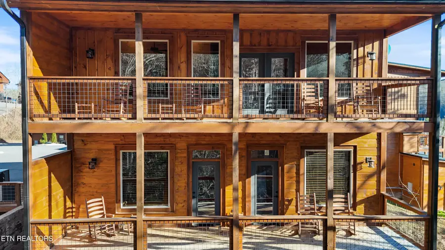 4548 Shangrila Way, Sevierville, TN 37862 - #2