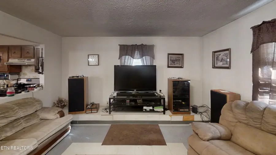 166 Nolan Lane, Heiskell, TN 37754 - #3