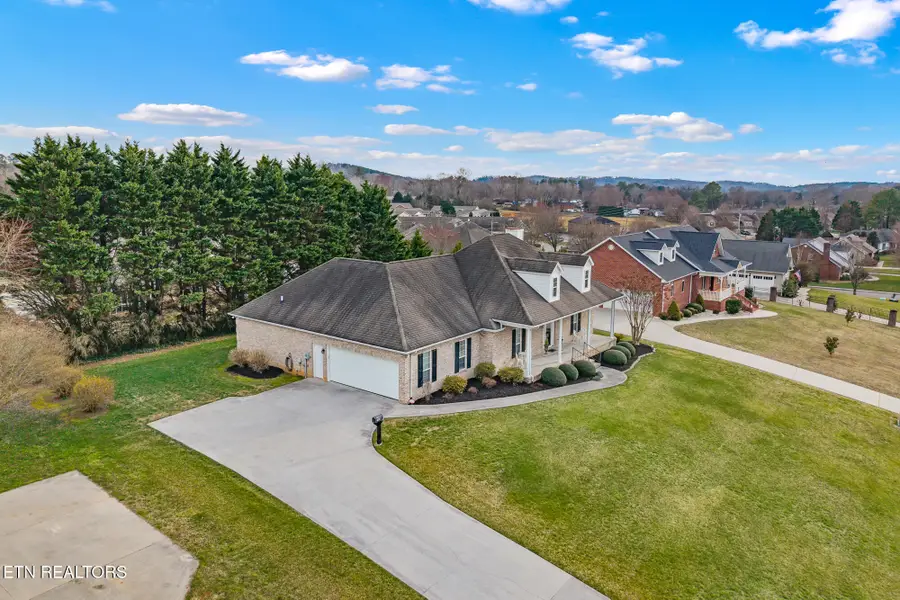 508 Lynnwood Drive, Athens, TN 37303 - #2