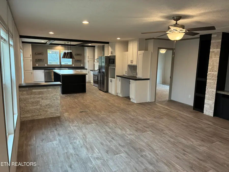 5809 NE Eldridge Rd, Knoxville, TN 37918 - #3