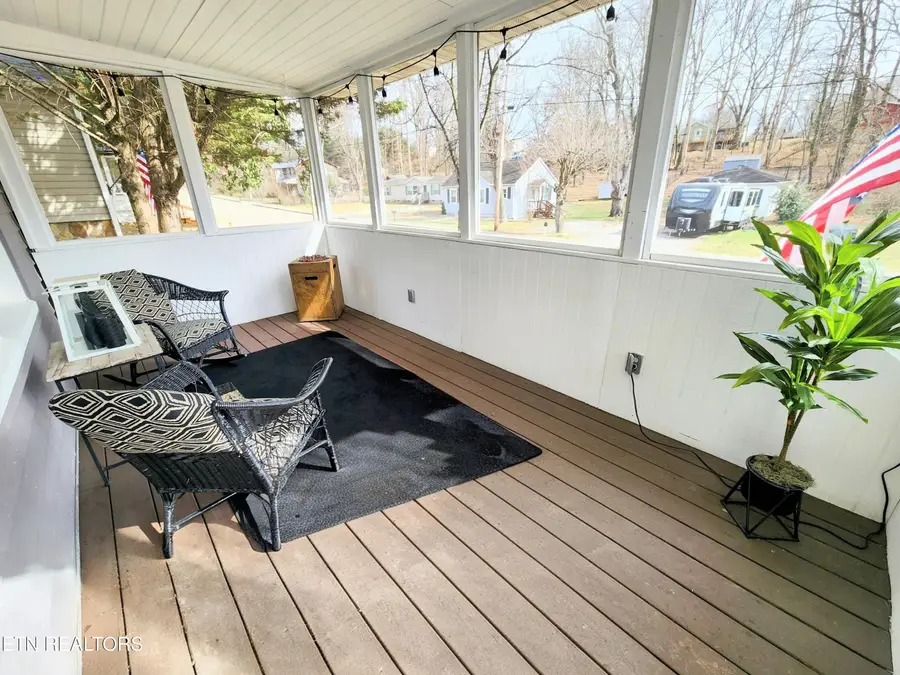 241 Boardman Ave, Maryville, TN 37803 - #2