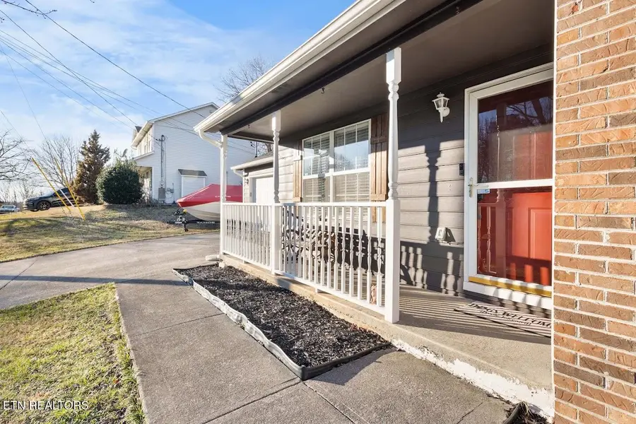 8272 Oak Terrace Lane, Powell, TN 37849 - #2