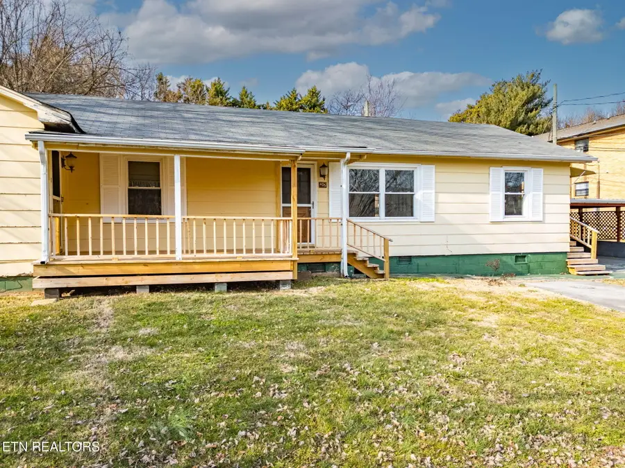 407 Sharp Lane, Knoxville, TN 37912 - #3