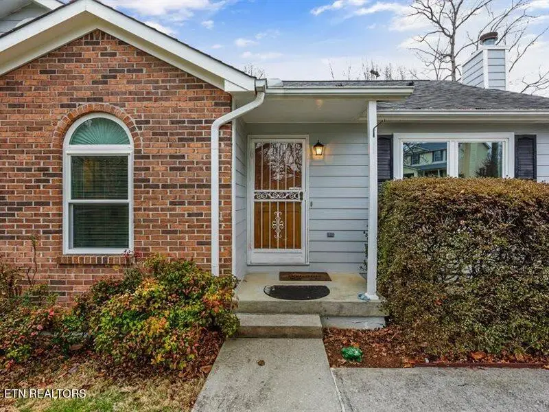 6120 Waterbury Lane, Knoxville, TN 37912 - #3