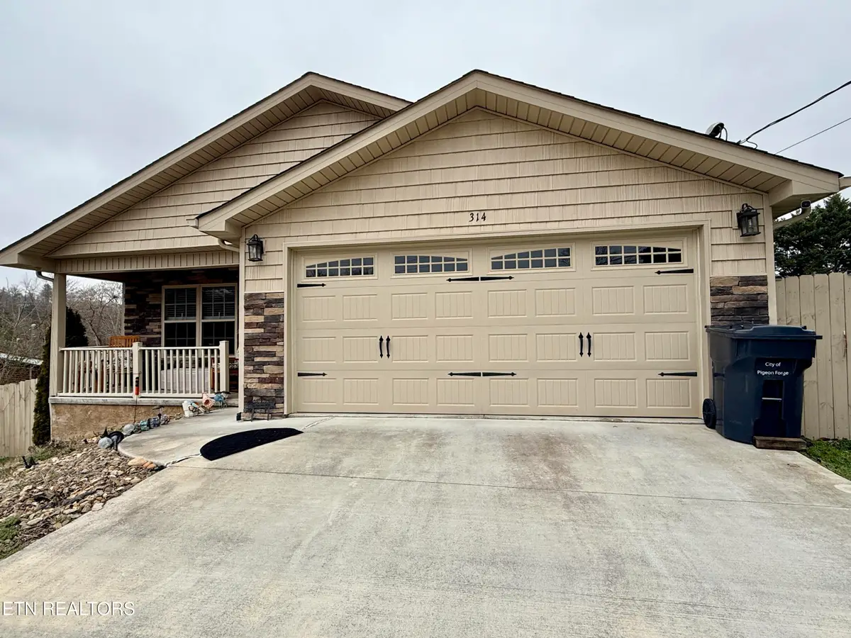 314 Two View Drive, Pigeon Forge, TN 37863 - #1
