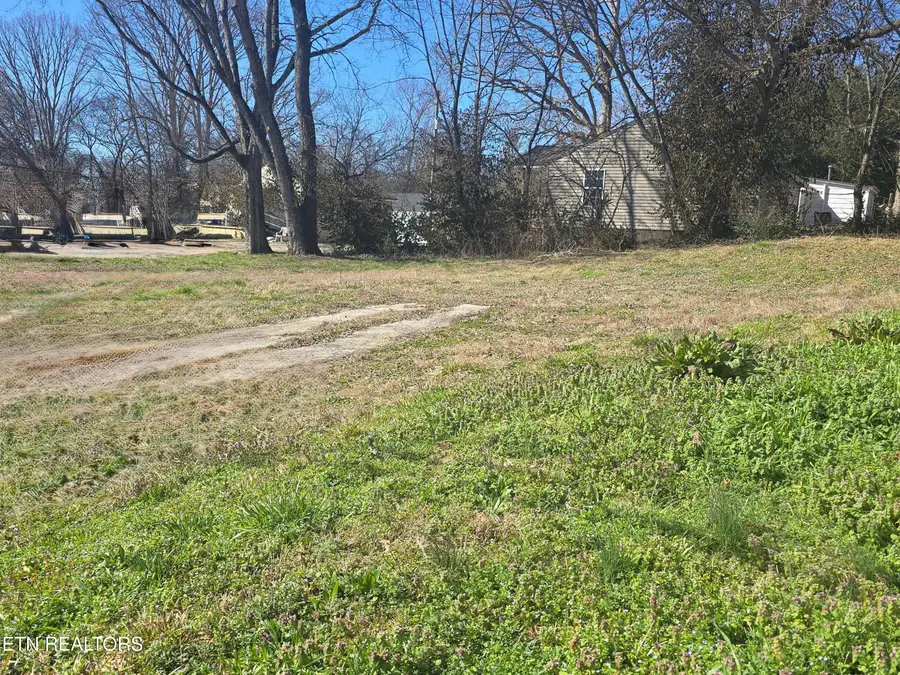 2907 Brooks Ave, Knoxville, TN 37914 - #2